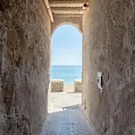 Porta A Mare *