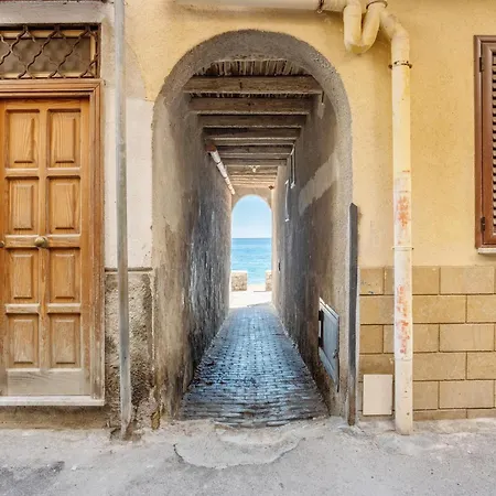 Porta A Mare Apartment