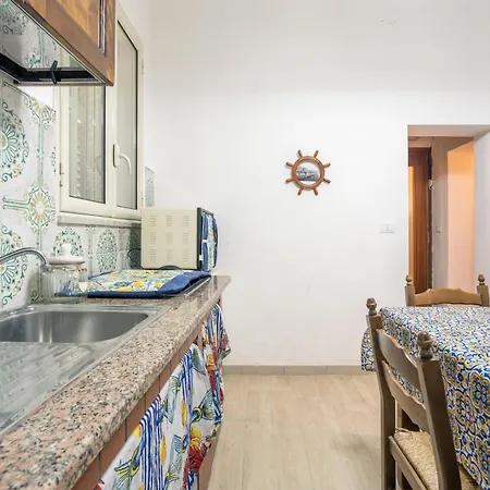Porta A Mare Apartment *